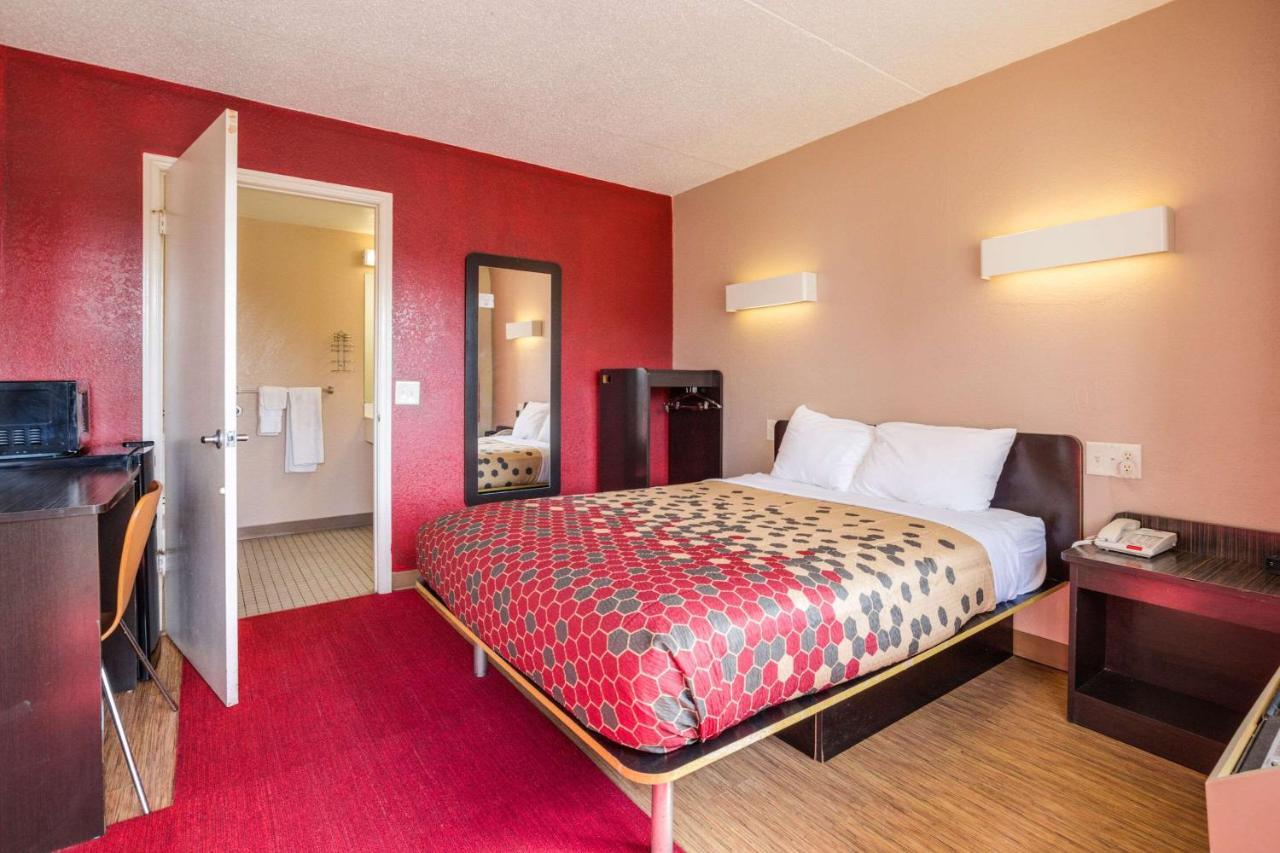 Econo Lodge Inn & Suites Тер От Екстериор снимка